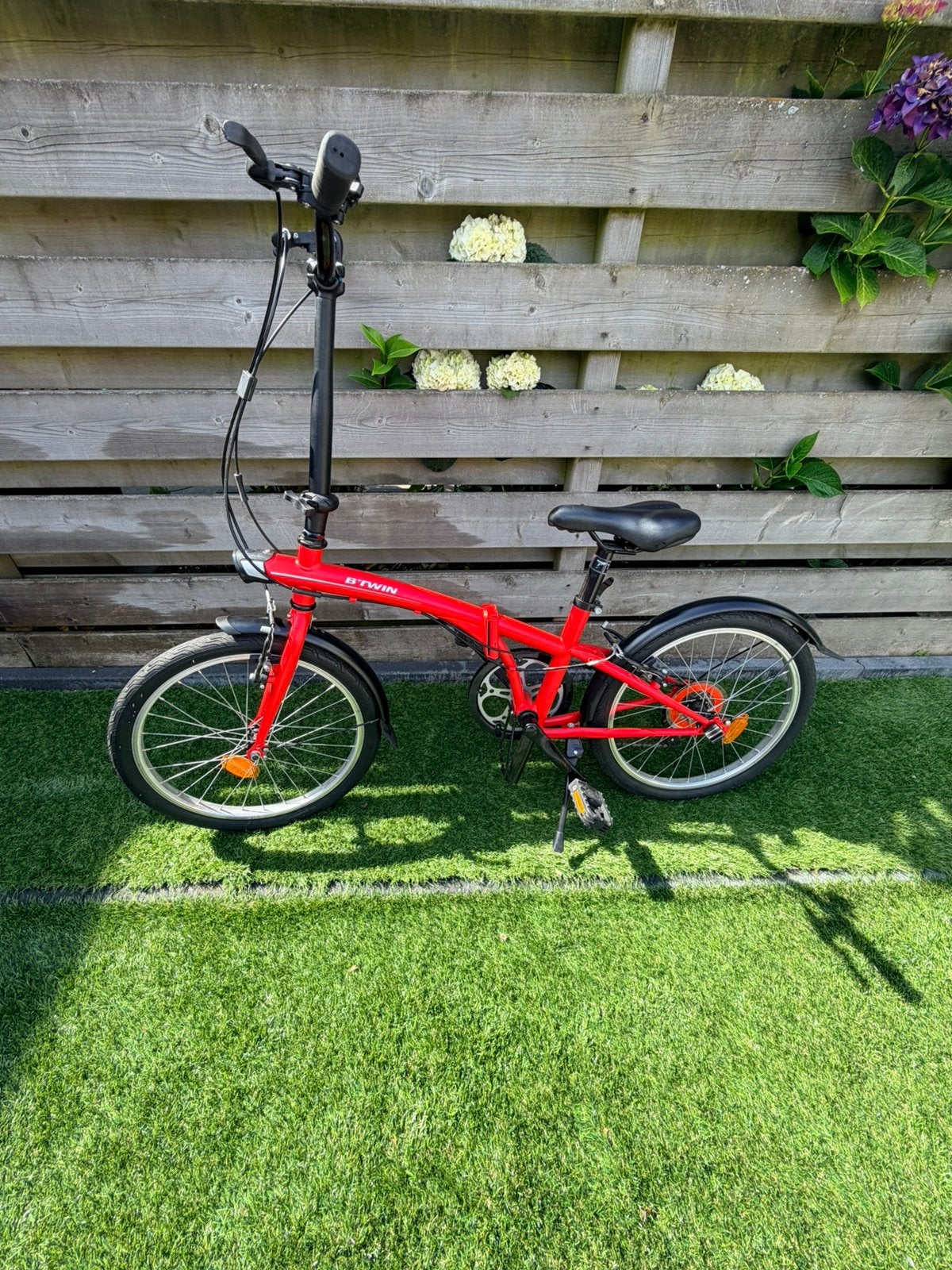 B-Twin vouwfiets van Decathlon – zo goed als nieuw, 20 inch of meer, Versnellingen, Zo goed als nieuw, Totaal opvouwbaar