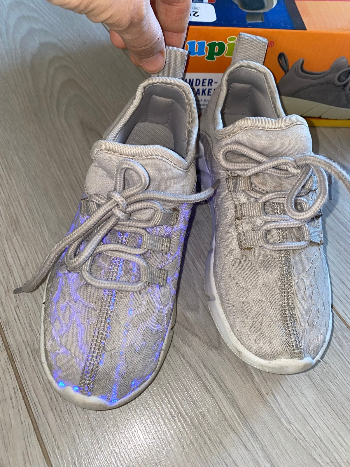 Lupilu Kinder-Sneaker met lichteffect - Maat 29, Ophalen of Verzenden, Zo goed als nieuw, Jongen of Meisje, Sportschoenen