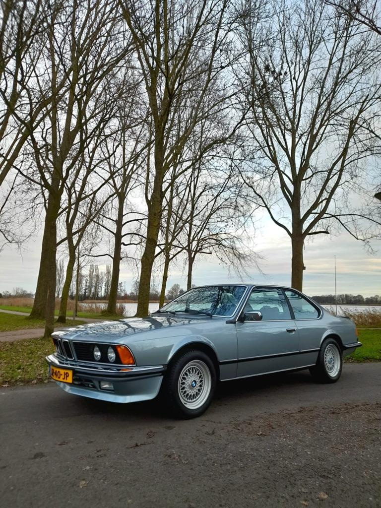 Unieke BMW E24 635CSI 1983 Automaat Velours interieur TRX, Auto's, Automaat, 3430 cc, Achterwielaandrijving, Blauw