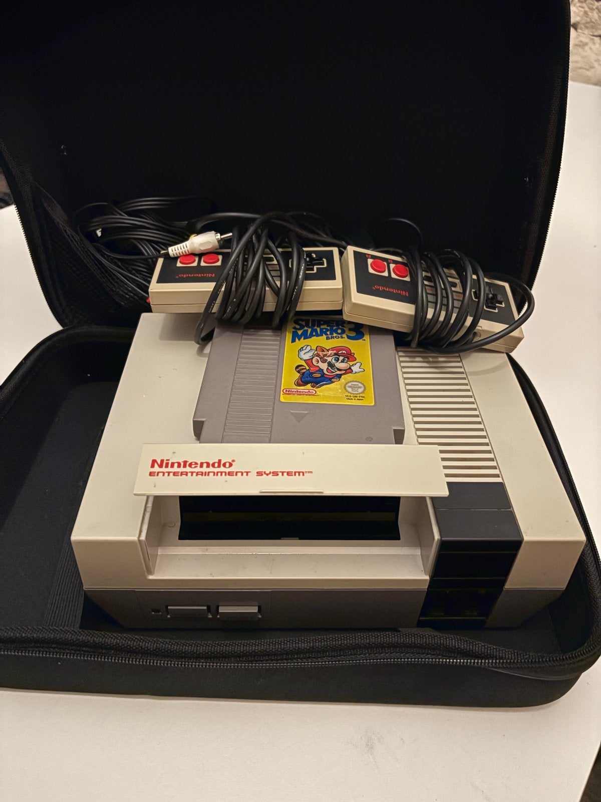 Nintendo Entertainment System met Super Mario Bros. 3, Spelcomputers en Games, Games | Nintendo NES, Gebruikt, 2 spelers, Eén computer