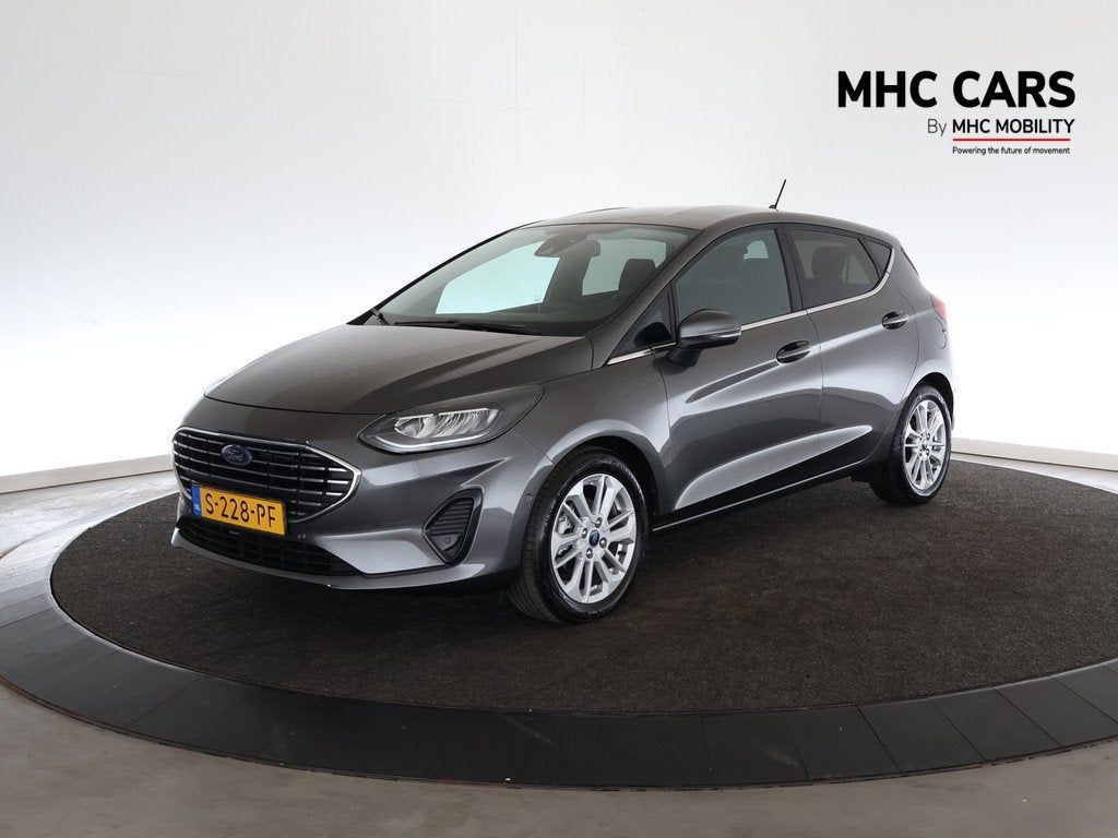 Ford Fiesta 1.0 EcoBoost Hybrid Titanium X | Winter Pack | W, Auto's, Ford, Stof, Gebruikt, 49 €/maand, Origineel Nederlands
