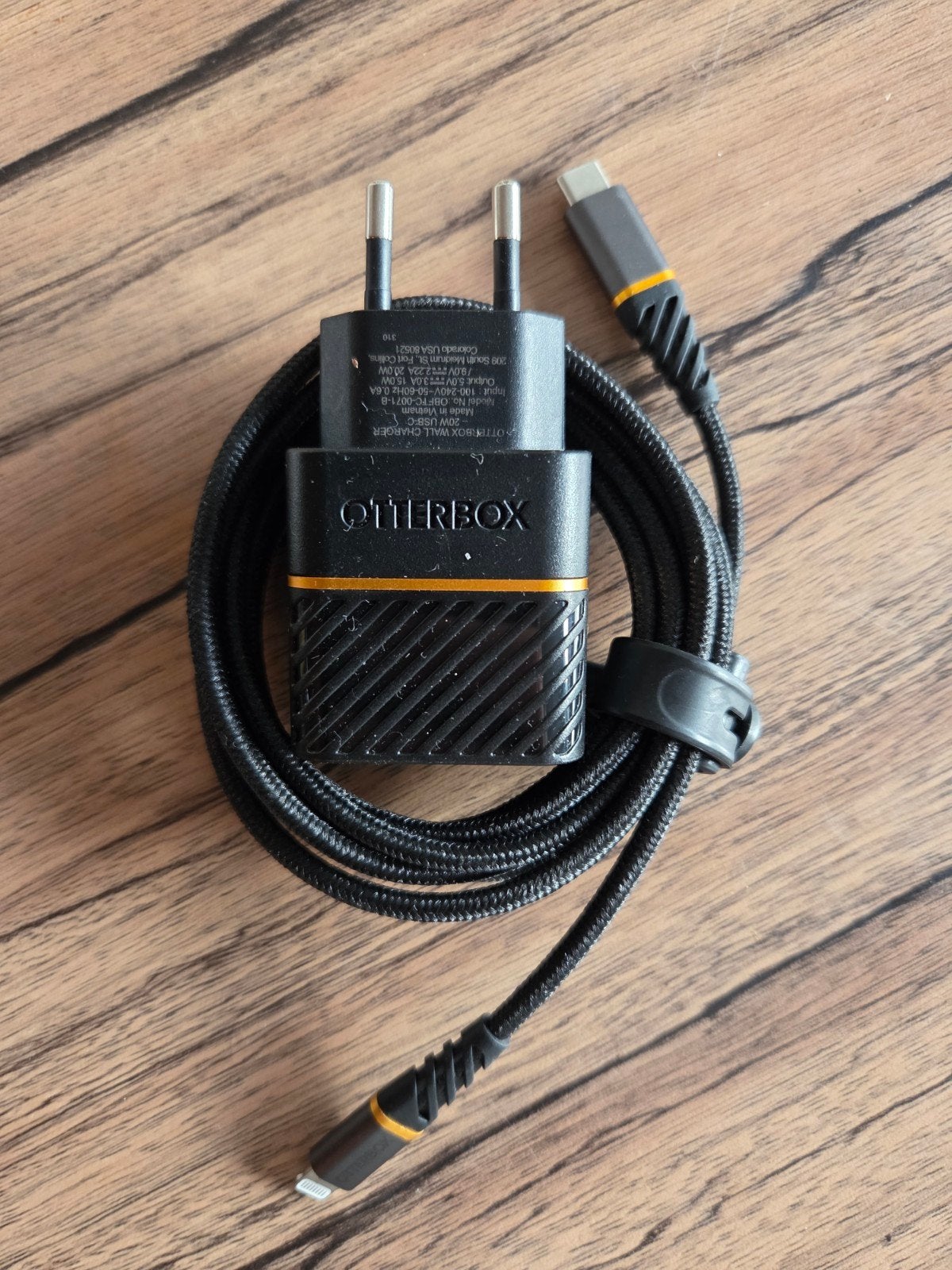 Nieuwe Otterbox Snellader met USB-C naar Lightning kabel, Telecommunicatie, Apple, USB-C, Nieuw, Ophalen of Verzenden