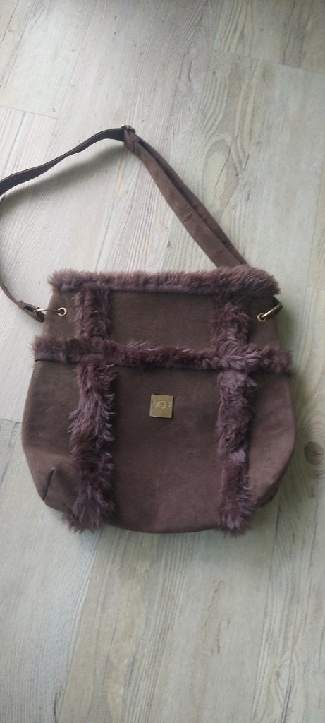 UGG schoudertas, Ophalen of Verzenden, Zo goed als nieuw, Bruin, Schoudertasje