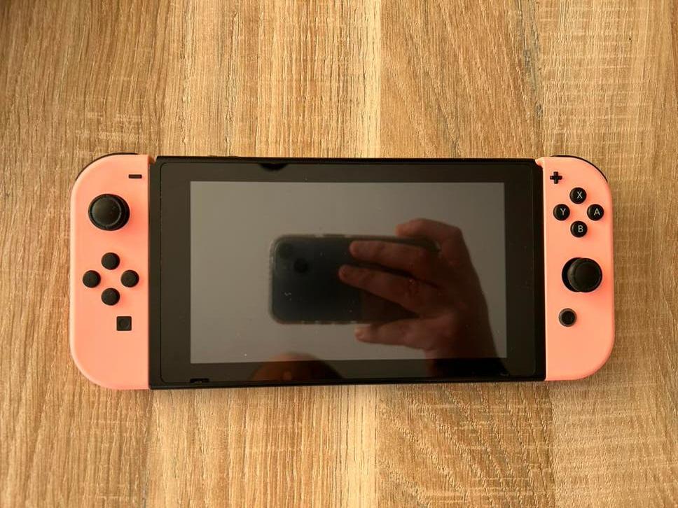 Nintendo switch, Ophalen, Zo goed als nieuw, Met 2 controllers, Switch Original