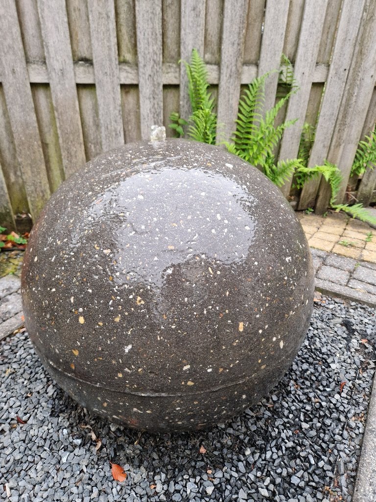 Betonnen waterbol 60 cm – tuinornament - gedemonteerd, Tuin en Terras, Ophalen, Gebruikt, Beton, Waterornament