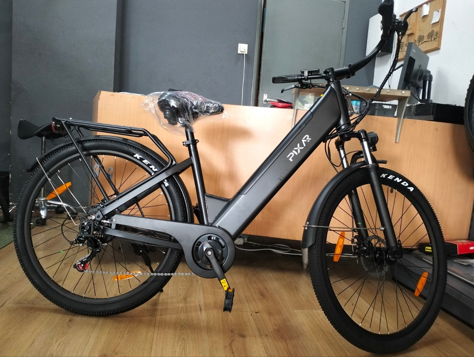 Nieuwe PixAr C1 E-bike - Ongebruikt in doos, Nieuw, 47 tot 51 cm, 50 km per accu of meer, Ophalen