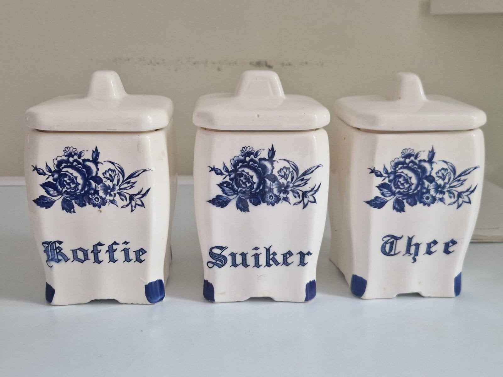 Koffie- Suiker - Thee potjes van steen., Ophalen