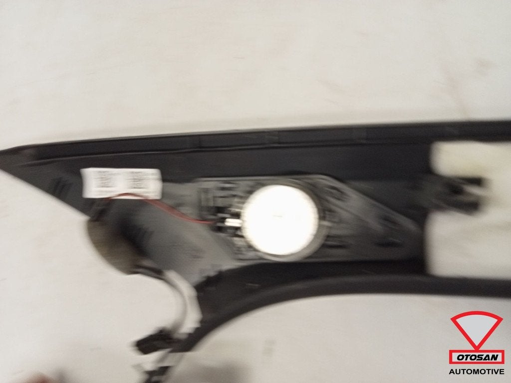 VW Polo 2G A Stijl Bekleding Zwart Hemel Links 2G0867233D, Gebruikt, Volkswagen, Volkswagen AG, Berliner Ring 2
38440  Wolfsburg, DE