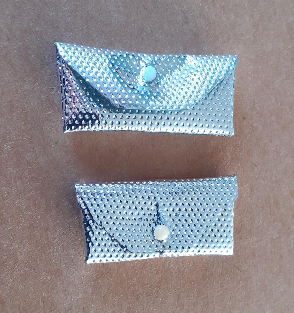 2 tasjes zilverkleur fleur pop barbie sindy, Ophalen of Verzenden, Gebruikt, Accessoires