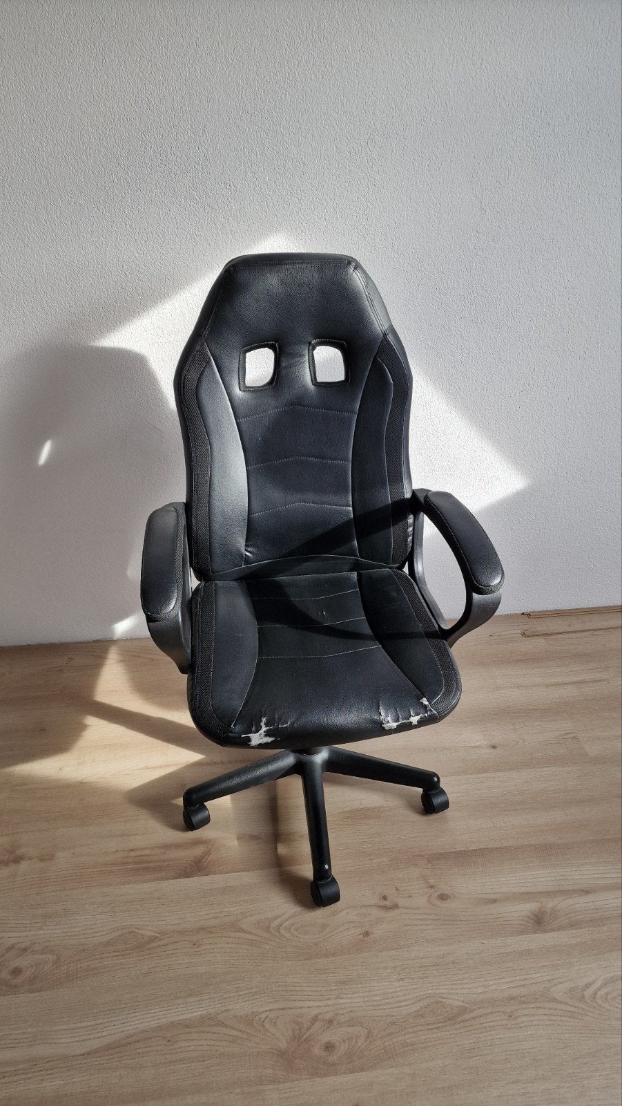 Bureaustoel / gamestoel gebruikt, Ophalen, Gebruikt, Zwart, Gaming bureaustoel