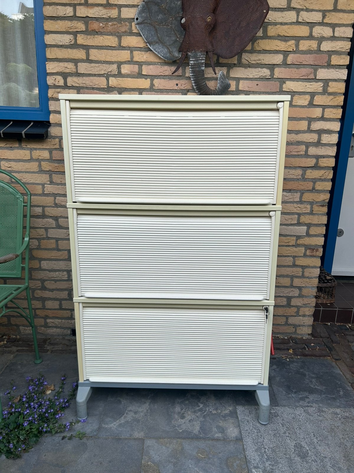 Ikea rolluikkast op pootjes, cremekleurig., Huis en Inrichting, Kasten | Roldeurkasten en Archiefkasten, Ophalen, Overige materialen