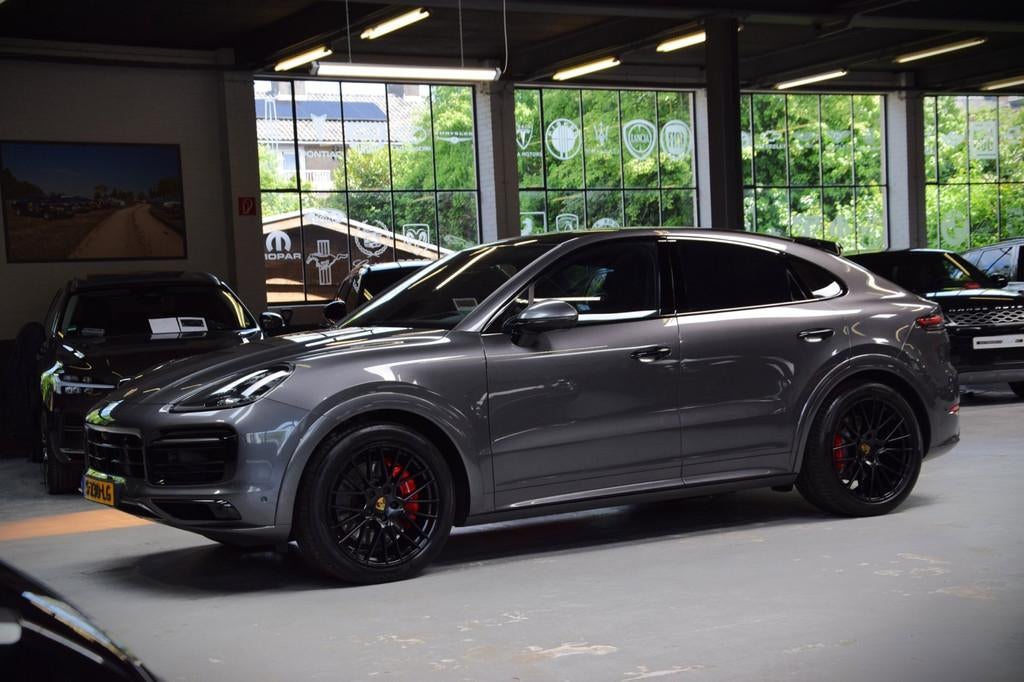 Porsche Cayenne Coupé 4.0 GTS V8 Panoramadak|Soft-Close|Hea, Automaat, Cayenne, 4 stoelen, Bedrijf