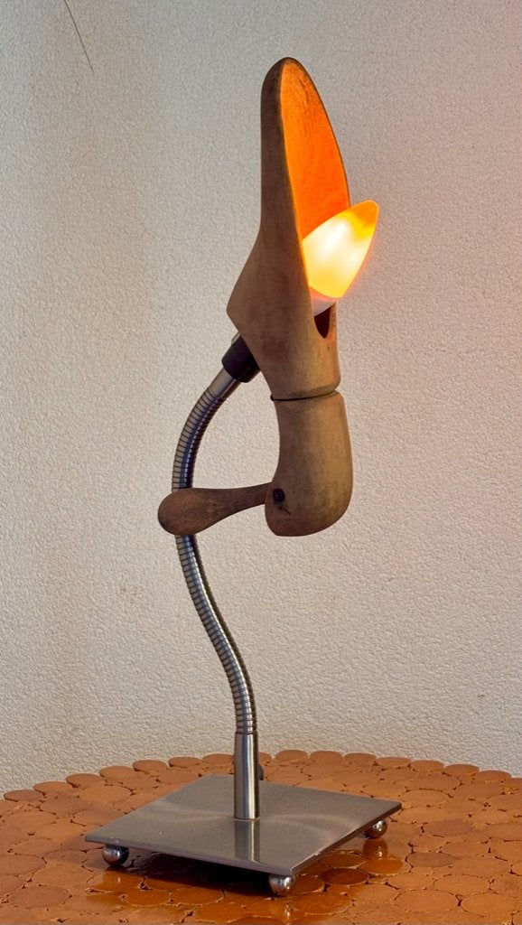 Tafellamp “Holle Voet", Gebruikt, Funky,Home,Decoratief,Cool,Retro,Industrieel,Design., Ophalen of Verzenden, Minder dan 50 cm