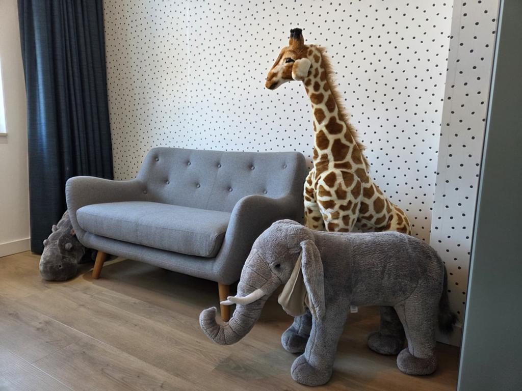Childhome Giraffe, Olifant en nijlpaard knuffel, Ophalen, Zo goed als nieuw, Overige typen