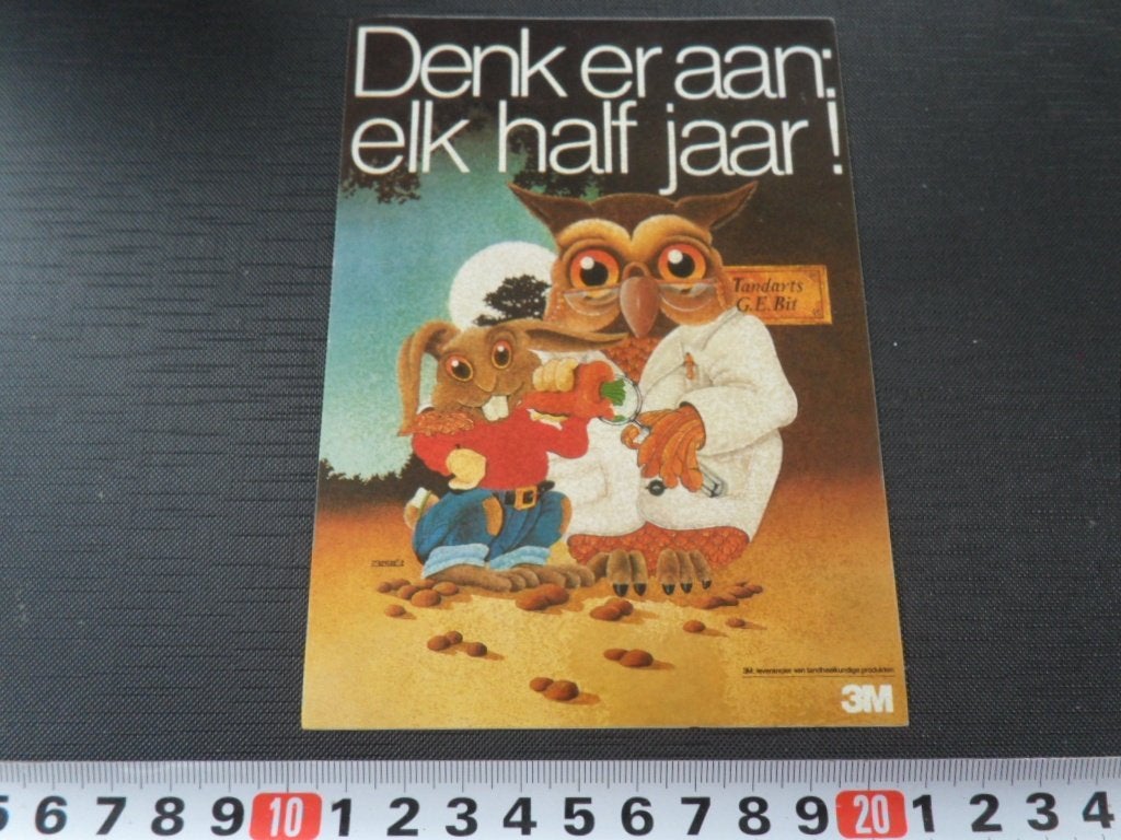 sticker 3M Denk er aan: elk half jaar !  Tandarts G.F. Bit, Ophalen, Zo goed als nieuw