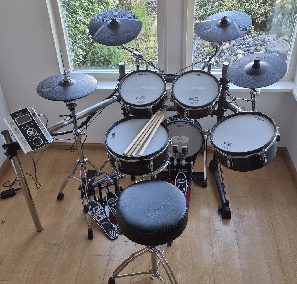 Roland v-drum TD-9 kit KD-120, Muziek en Instrumenten, Drumstellen en Slagwerk, Ophalen, Gebruikt, Roland
