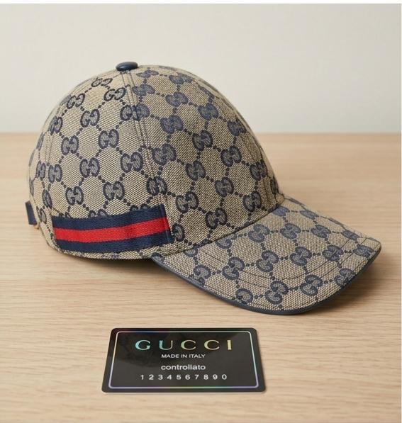 Gucci Pet GG Canvas Pet, Ophalen of Verzenden, Zo goed als nieuw, Pet