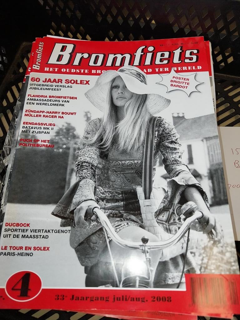 15x Bromfiets magazine 2007-2010, incl. Brigitte Bardot, Ophalen of Verzenden