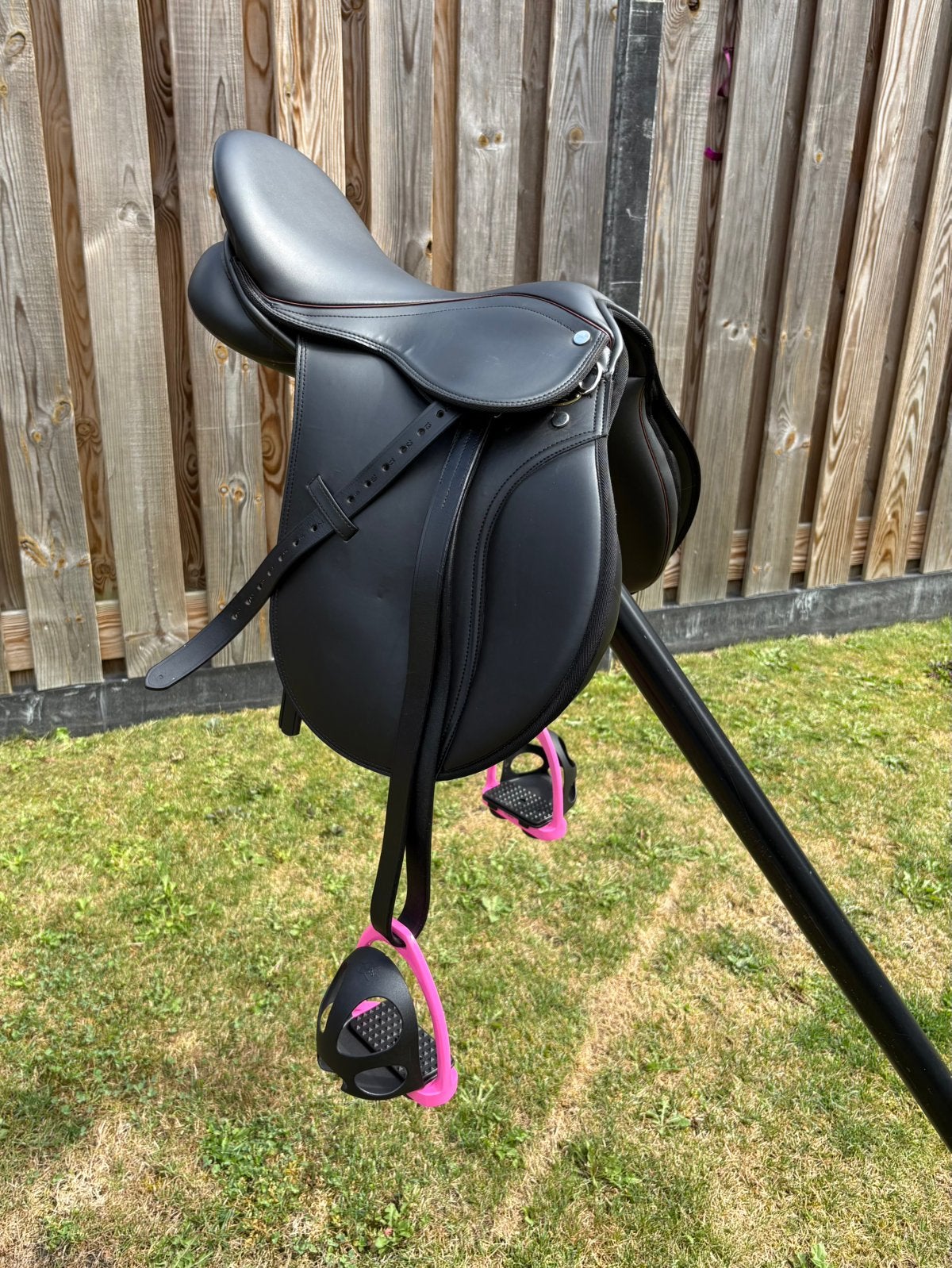 Bijna nieuwe Harry’s Horse Switch VZH zadel – 15 inch, Ophalen of Verzenden, Zo goed als nieuw