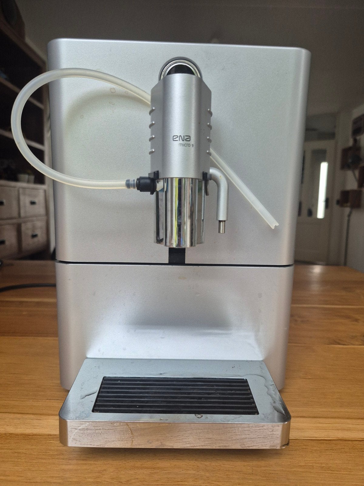 Jura ENA Micro 9 Koffiemachine met defect, Gebruikt, Verzenden, Espresso apparaat, Koffiebonen