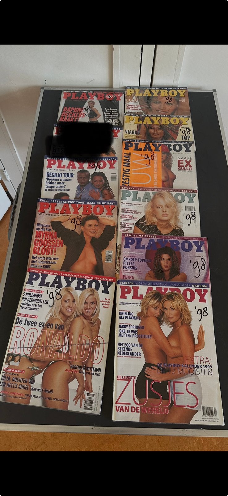 Playboy uit 1998 (€10,- per stuk), Ophalen of Verzenden, Zo goed als nieuw