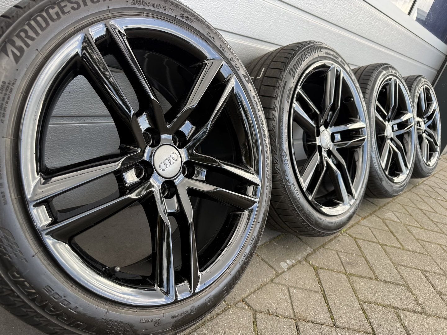 17 "Audi A1 S1 Volkswagen Polo Seat Ibiza velgen zomerbanden, Gebruikt, -, -, Banden en Velgen