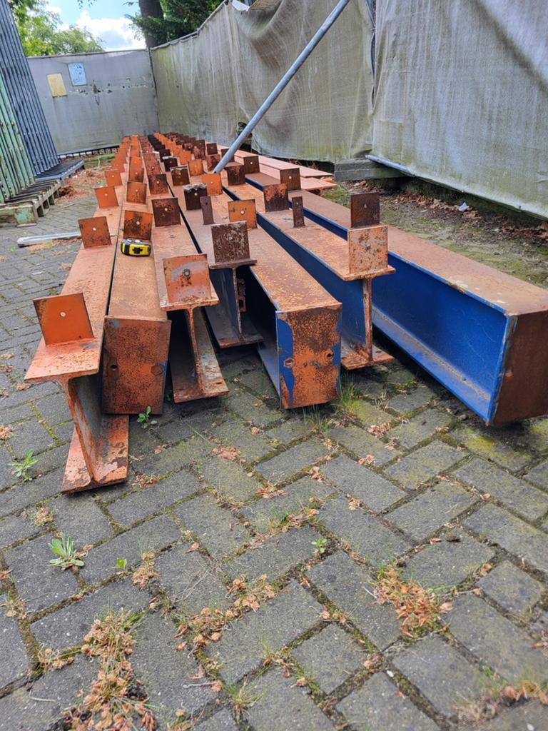 Izeren balken 11 meter , 7 stuks ipe 27 cm, Ophalen of Verzenden, Zo goed als nieuw