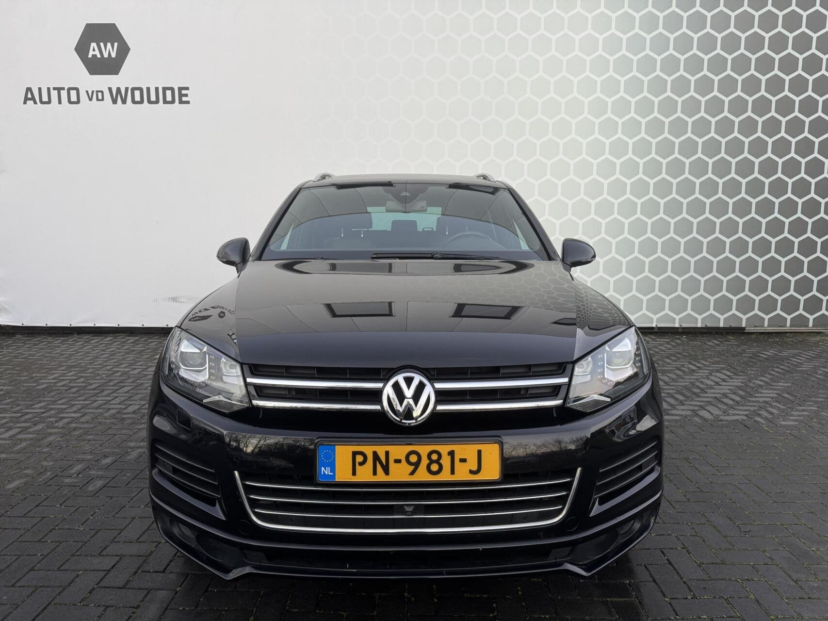 Volkswagen Touareg 4.2 V8 TDI Pano R-line Nieuwe APK, Automaat, Euro 5, Gebruikt, Bedrijf