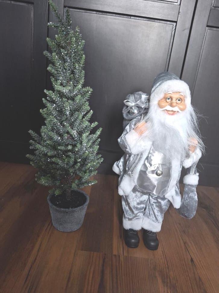 Kerstman en nepboompje (nieuw), Ophalen of Verzenden