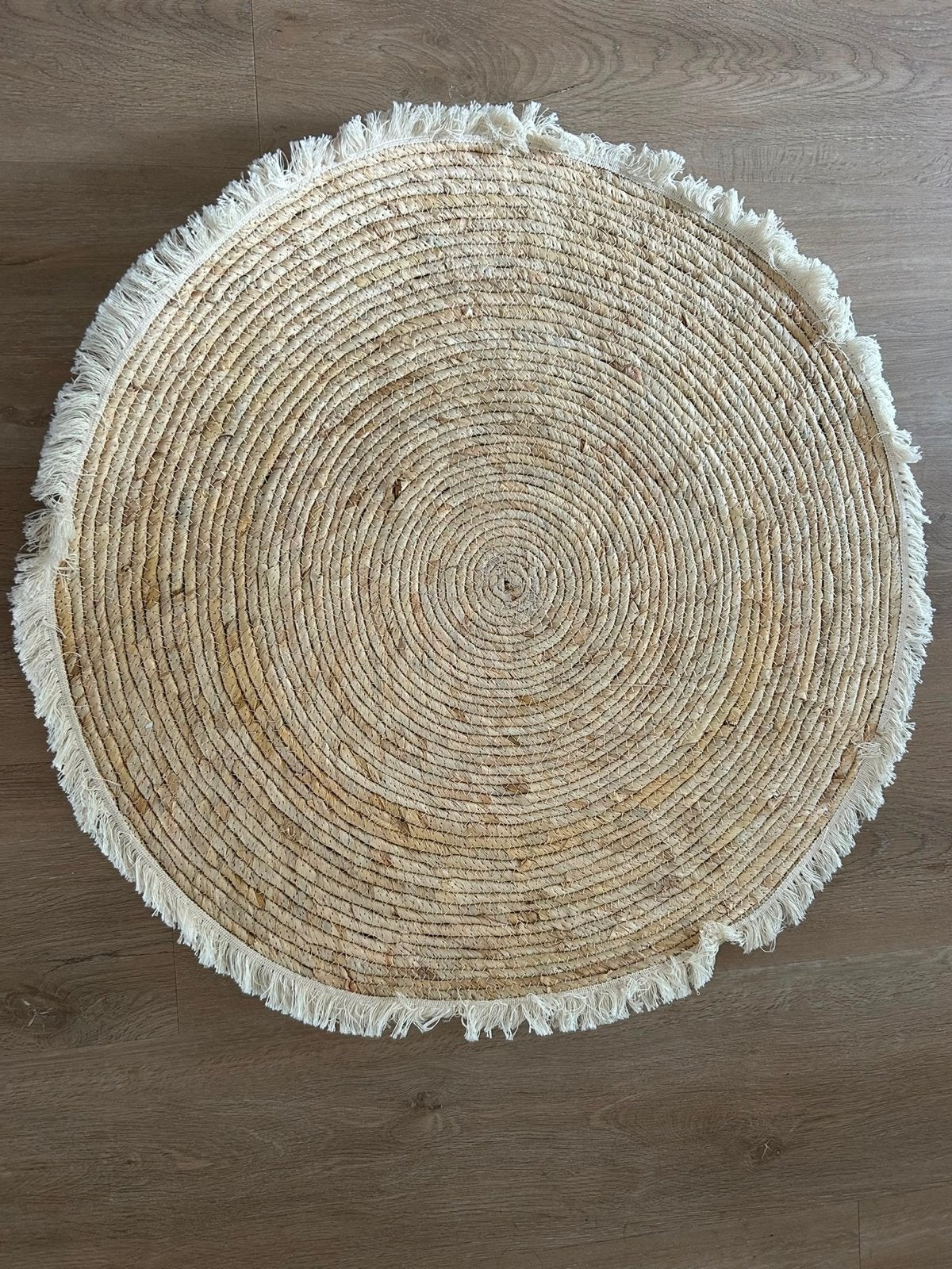Wand kleed rond, Gebruikt, Beige, Rond, 50 tot 100 cm