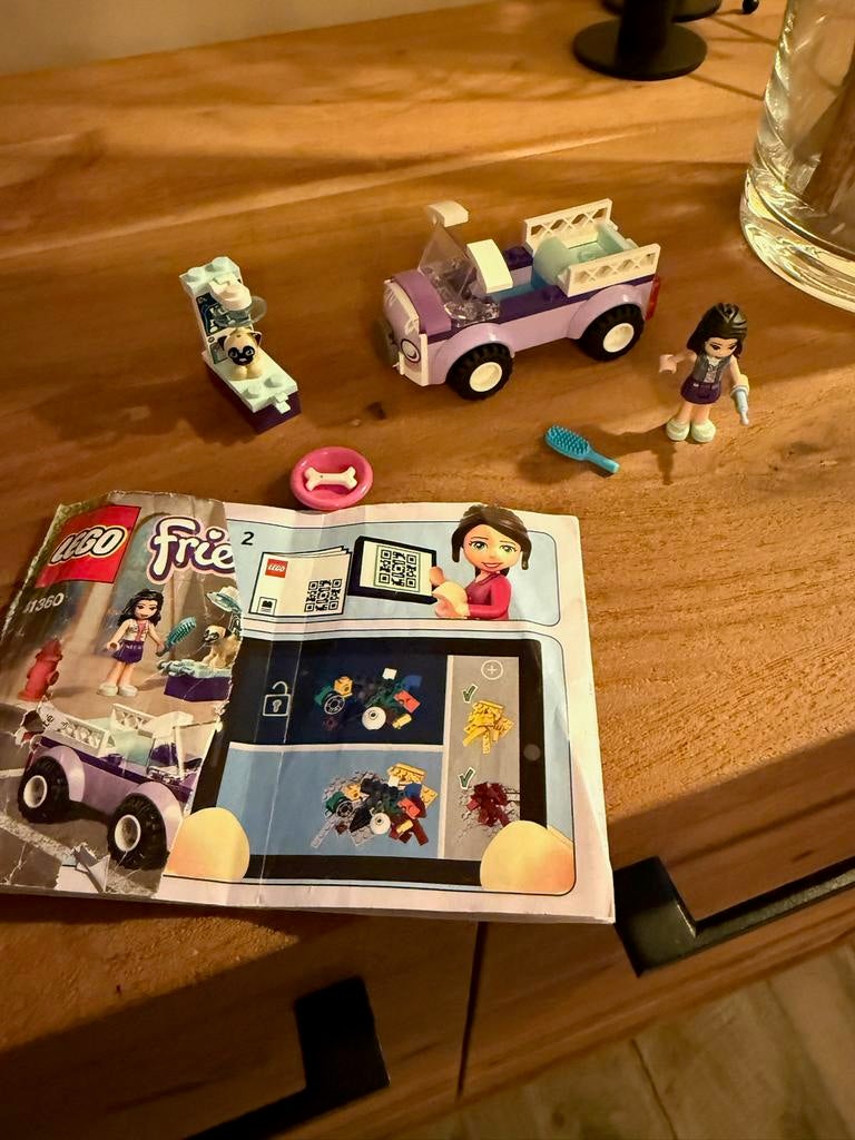 Lego Friends ‘Emma’s Mobiele Dierenkliniek’ speelset - 41360, Ophalen, Zo goed als nieuw