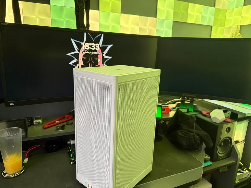 Corsair d2000 PC-behuizing met RGB fans, Ophalen of Verzenden, Zo goed als nieuw