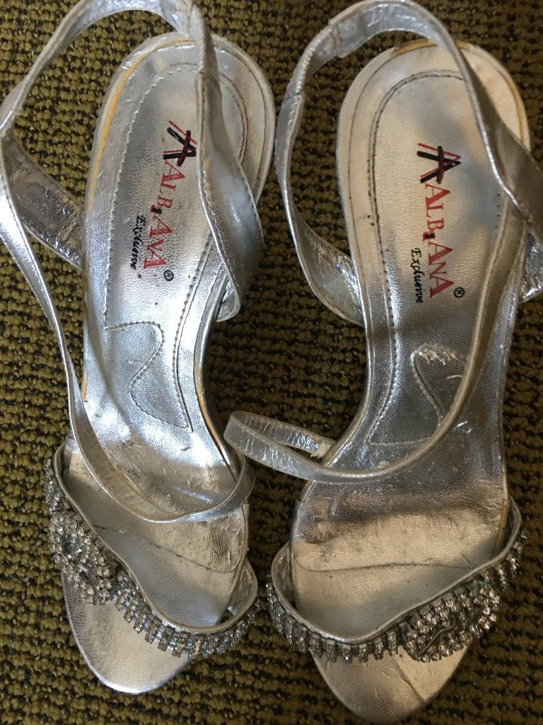 Schoenen /gelegenheidsschoenen, 35, grijs, hoge hak, Ophalen of Verzenden, Zo goed als nieuw, Schoenen met hoge hakken, Grijs