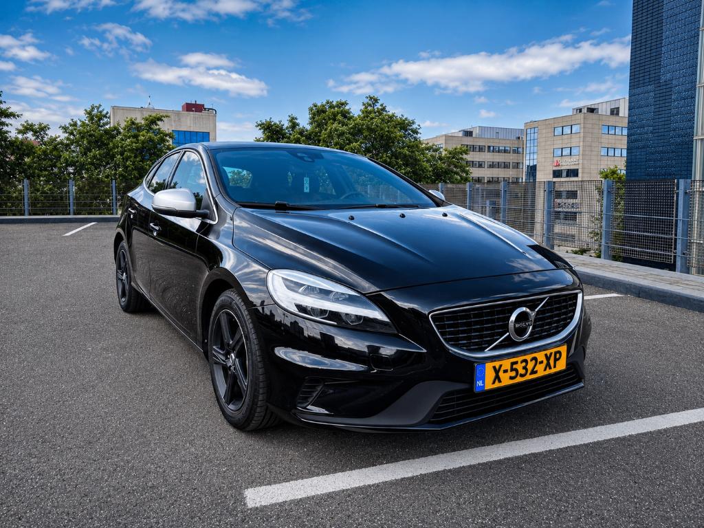 Volvo V40 1.5 T2 R-Design Automaat | Groot onderhoud gehad, Auto's, Volvo, 1498 cc, 4 cilinders, 700 kg, 19 km/l