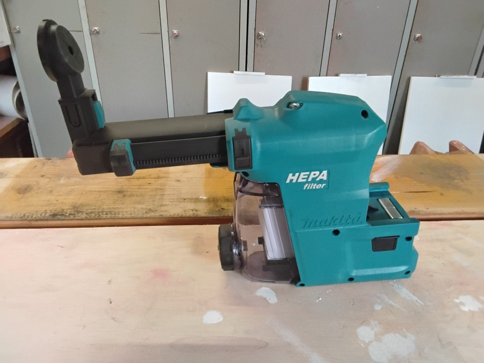 Makita stofzuiger adapter  nieuw dx09 met hepa filter, Ophalen, Nieuw, 1200 watt of meer, Overige typen