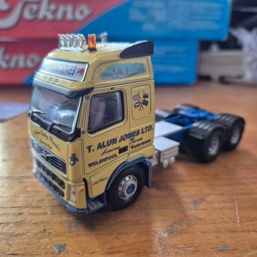 Corgi Volvo FH T. Alun Jones Ltd., Ophalen of Verzenden, Bus of Vrachtwagen, Corgi