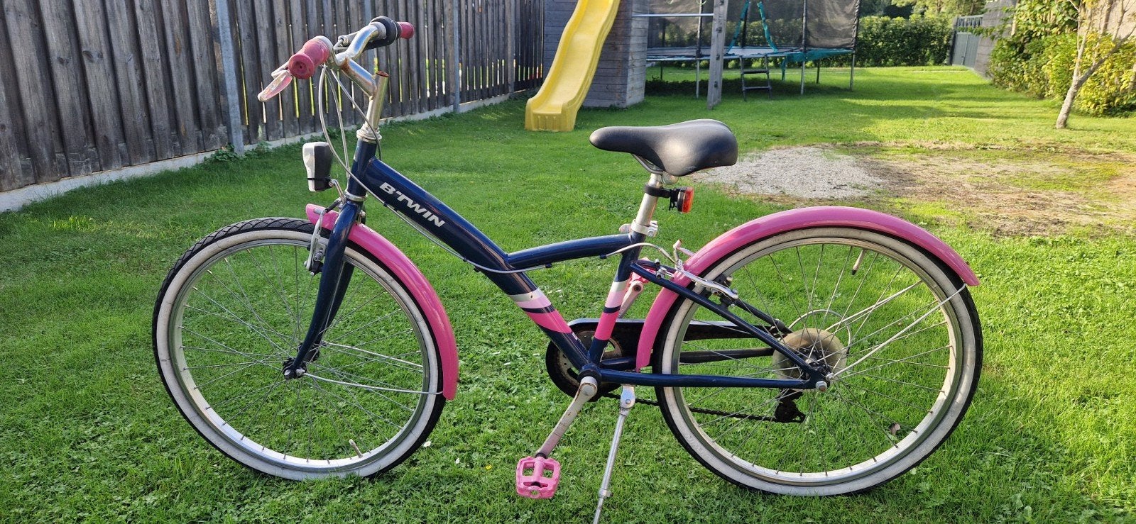 B'TWIN kinderfiets 24 inch - Blauw/Roze, Ophalen, Gebruikt, Velgrem, 20 inch of meer