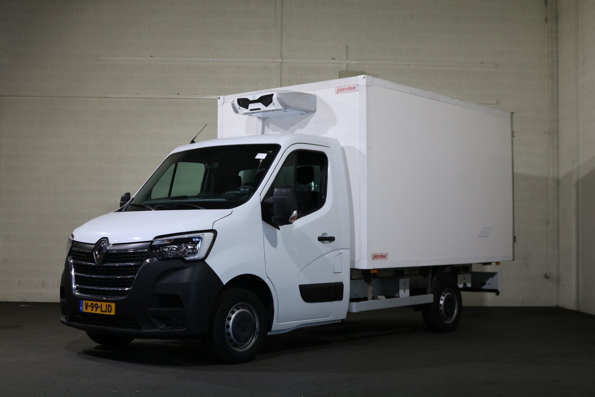 Renault Master 2.3 dCi Koelwagen Vrieswagen -20 Graden Dag e, Auto's, Voorwielaandrijving, Stof, Gebruikt, 4 cilinders