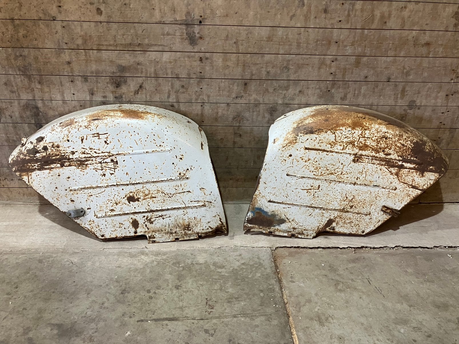 Te koop set originele Fordson Super major spatborden., Ophalen