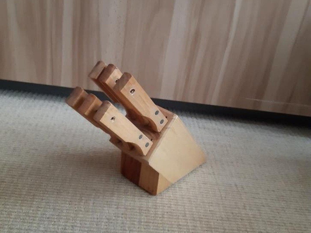Houten messenblok met 6 messen, Ophalen of Verzenden, Gebruikt, Hout, Los bestek