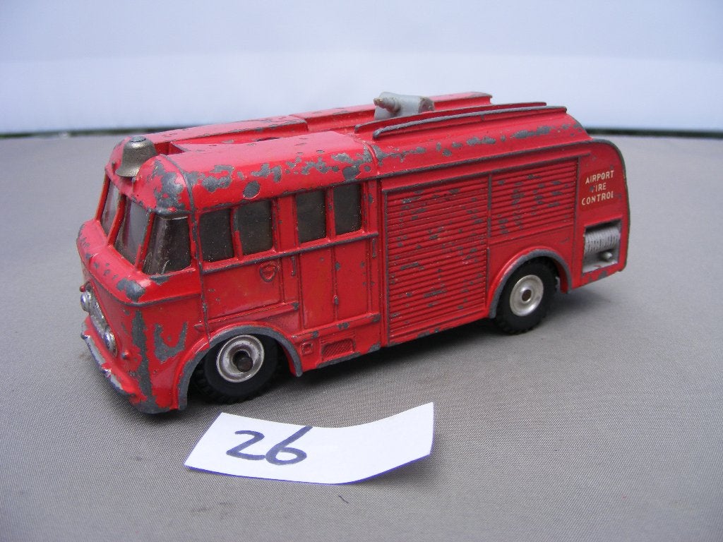Fire engine brandweer dinky toys 259 (26), Ophalen of Verzenden, Gebruikt, Bus of Vrachtwagen, Dinky Toys