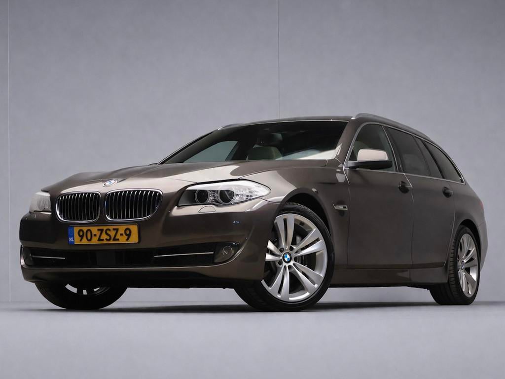 BMW 5-serie Touring 530i Upgrade Edition Sport (PANORAMADAK,, Euro 5, Achterwielaandrijving, Gebruikt, Bi-Xenon koplampen