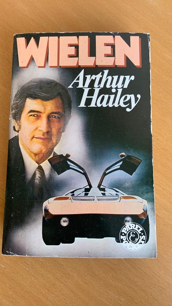 Wielen - Arthur Hailey, Ophalen of Verzenden