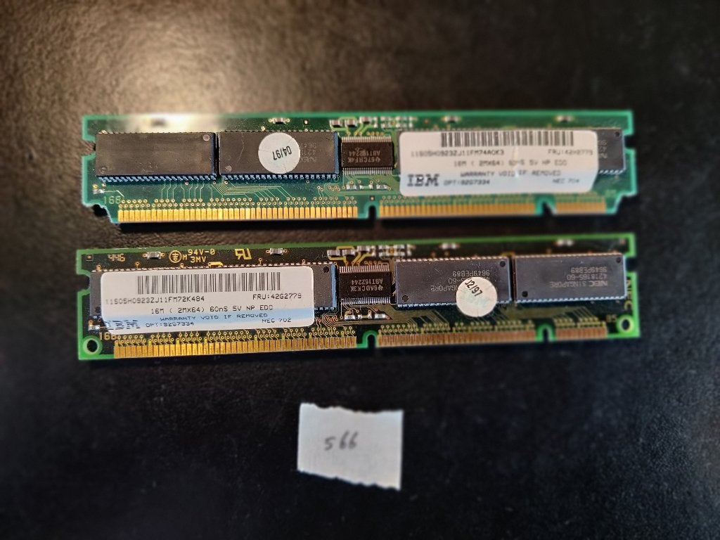 2 X 16MB SDRAM IBM [MEM566] 17-8, Ophalen of Verzenden, Gebruikt, Overige soorten, Desktop