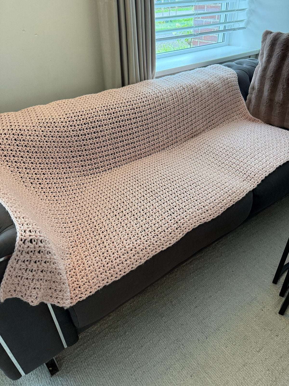 Zelfgemaakt deken lichtroze 134x170 cm, 100 tot 150 cm, Ophalen of Verzenden, Zo goed als nieuw, Roze