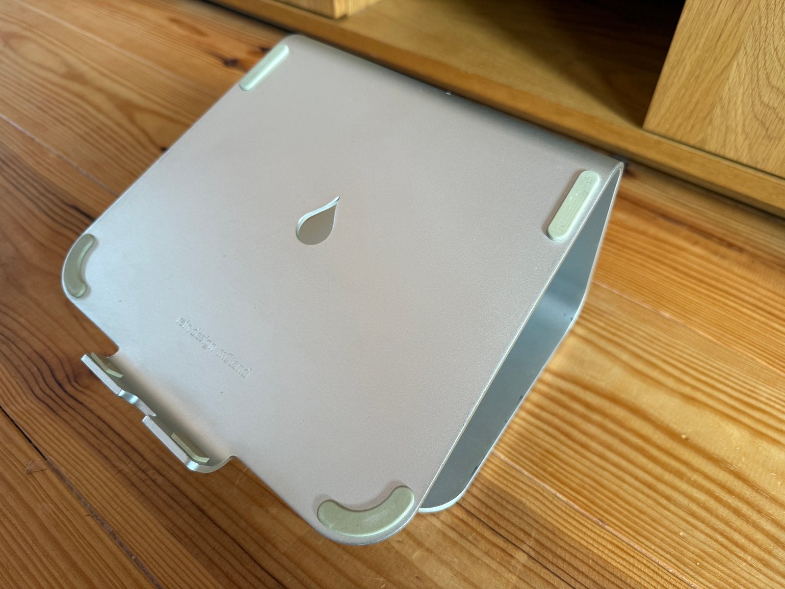 Rain Design mStand aluminium laptopstandaard – Silver, Computers en Software, Ophalen of Verzenden, Gebruikt
