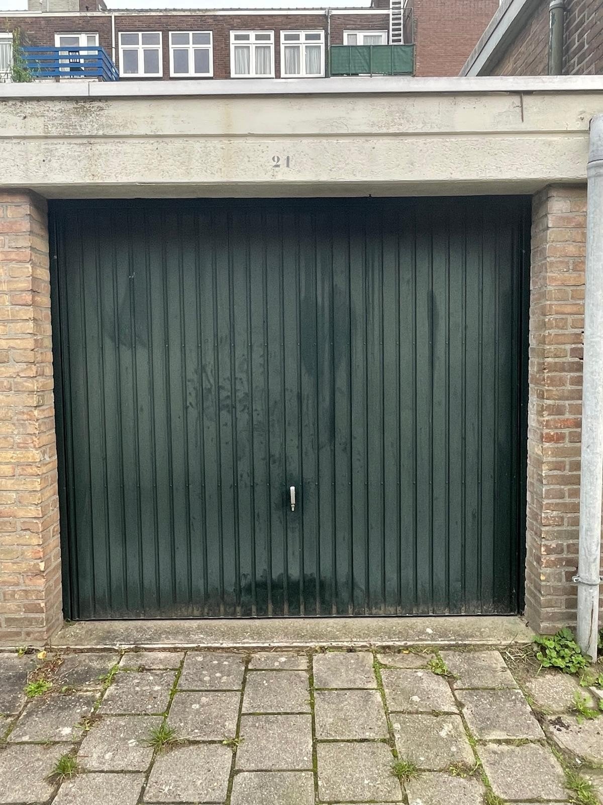 Garage te huur vanaf 1 Nov. €145/maand
