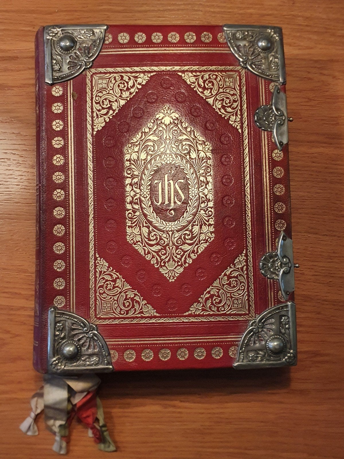 Antiek Missale Romanum 1923 met zilverenkleurig beslag, Ophalen of Verzenden, Paus Pius V, Paus Benedictus XV