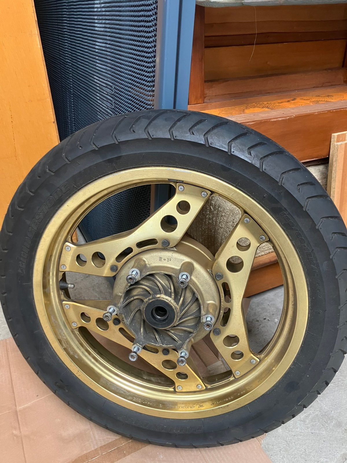 Twee mooie velgen Honda VF750F, Motoren, Ophalen of Verzenden, Gebruikt
