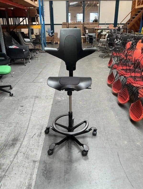 HAG Capisco 8020 Puls Bureaustoel |57-82cm| Zwart|Voetenring, Gebruikt, -, Zwart, -